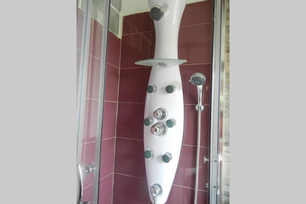 "Little Sicilian Home"-Room With A Private Bathroom & Kitchen -Fridge - And Shared A Beautiful Terrace On Hostel Taormina Center Екстер'єр фото