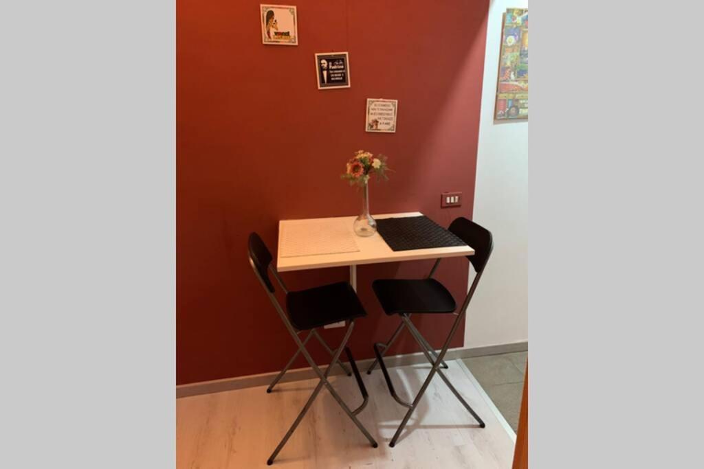 "Little Sicilian Home"-Room With A Private Bathroom & Kitchen -Fridge - And Shared A Beautiful Terrace On Hostel Taormina Center Екстер'єр фото