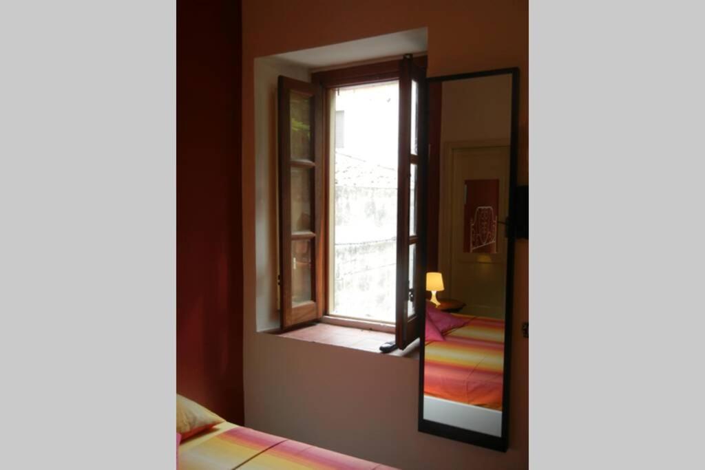 "Little Sicilian Home"-Room With A Private Bathroom & Kitchen -Fridge - And Shared A Beautiful Terrace On Hostel Taormina Center Екстер'єр фото